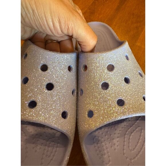 Woman’s Crocs Iconic comfort glitter slight platform slip on shoes/slides size 9 - Picture 2 of 5